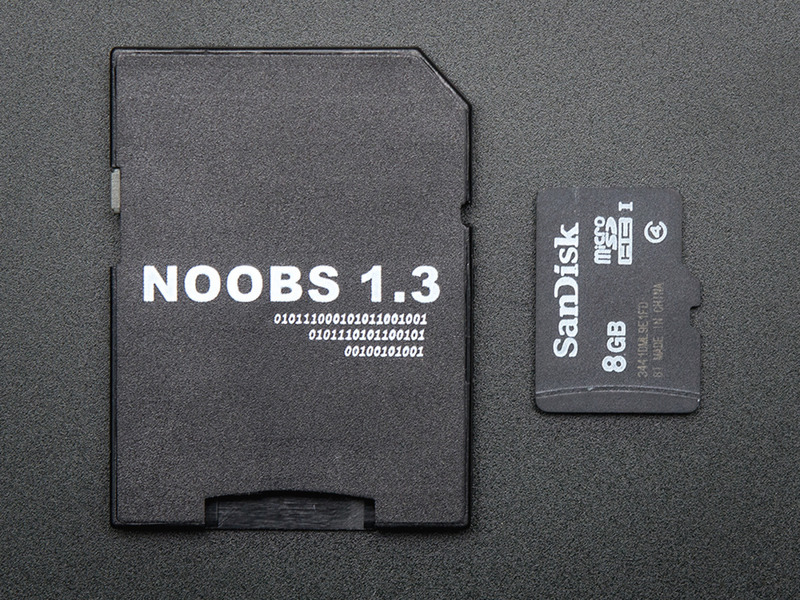 کارت حافظه میکرو SD و خشاب همراه